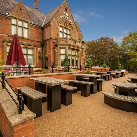 Woodthorpe Hotel Престуич Екстериор снимка