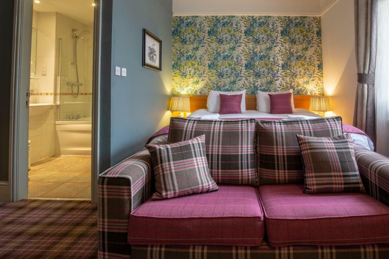 Woodthorpe Hotel Престуич Екстериор снимка